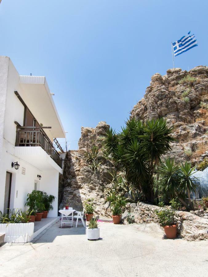 Optasia Apartment Karpathos Esterno foto